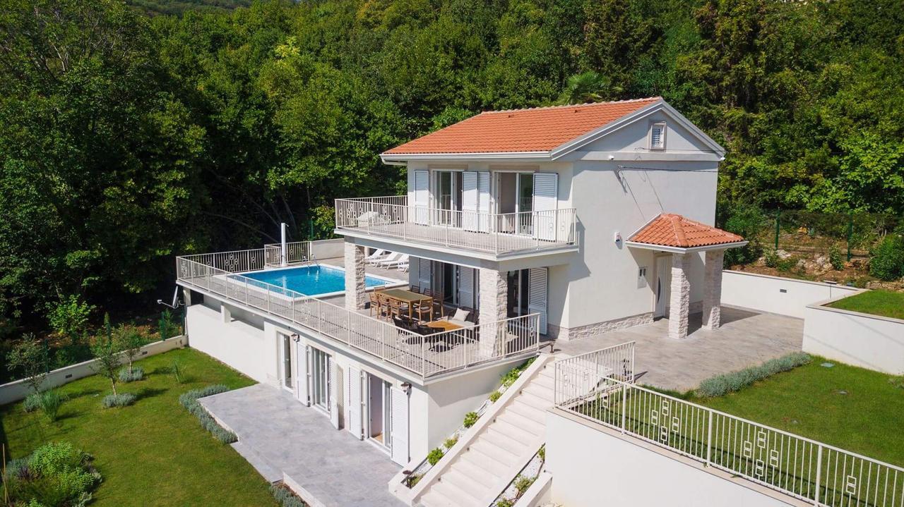 Vilă Carmen